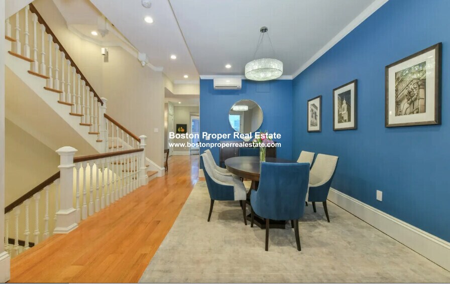 Building Photo - 214 Beacon St