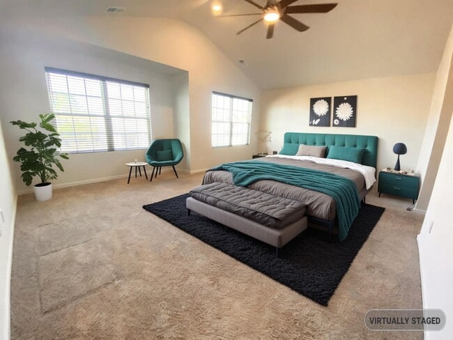 Building Photo - BETTER THAN NEW!