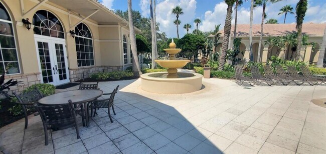 Building Photo - 3712 Greencrest Ct