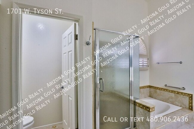 Building Photo - 1701 W Tyson St