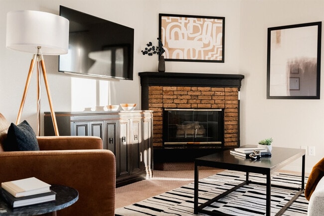 Building Photo - 6380 S Boston St