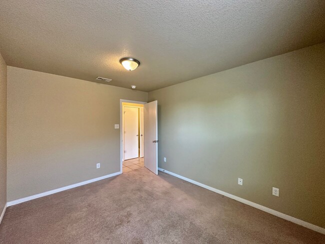 Building Photo - 2503 Cody Poe Rd