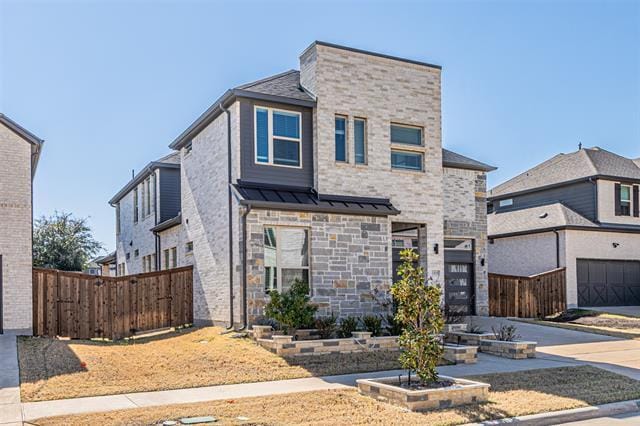 Building Photo - 13237 Jonata St