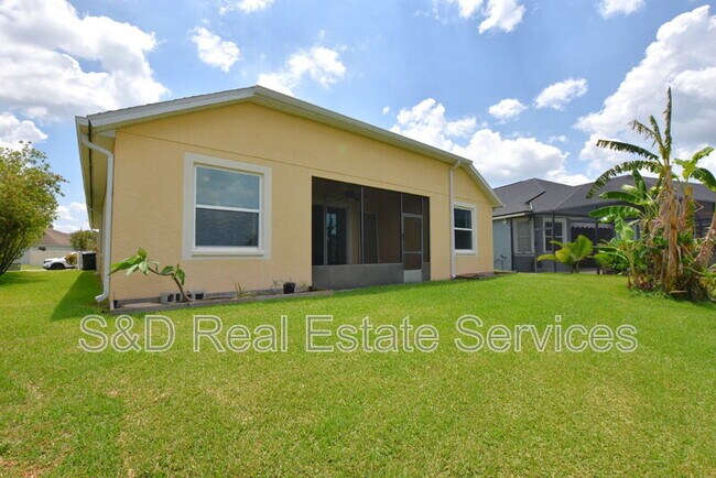 Building Photo - 5632 Aral Dr