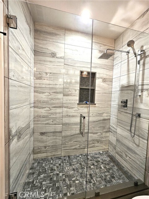 Building Photo - 2938 S Buena Vista Ave