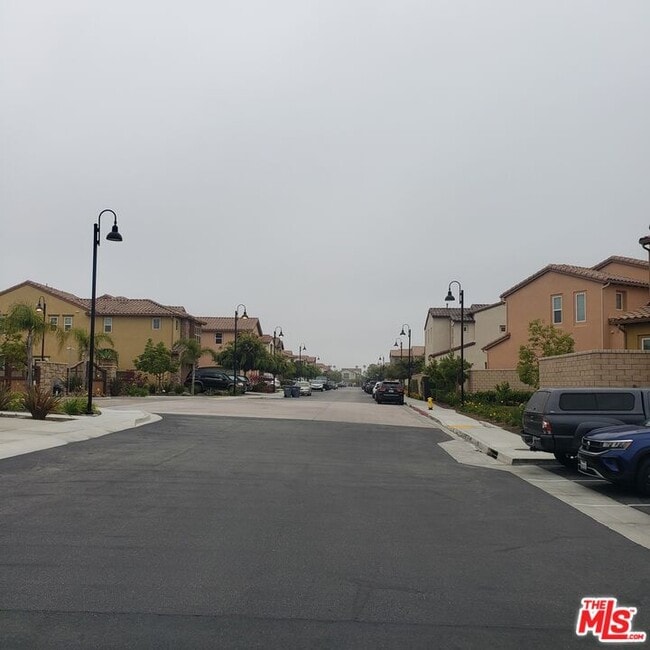 Building Photo - 1541 Thorpe Trl