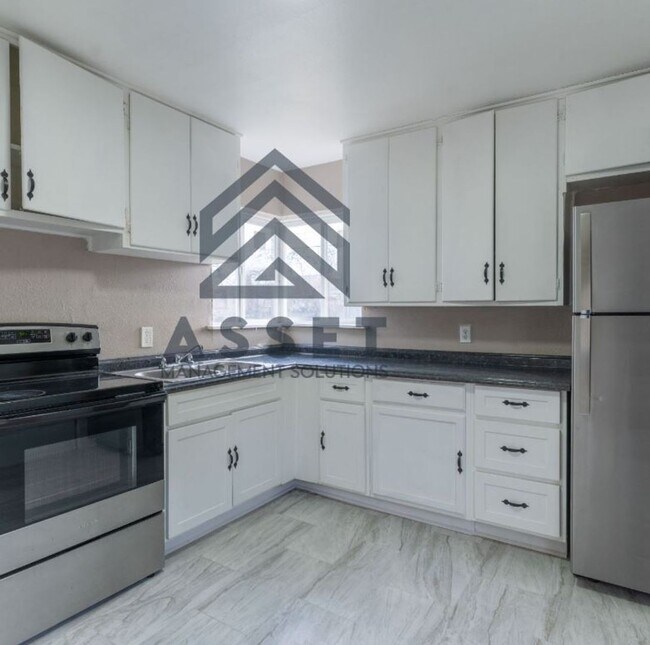 Building Photo - 4-Bedroom Available for Rent to Own & Lease!!