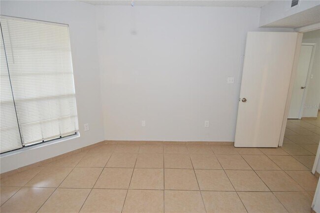 Building Photo - 8629 Fancy Finch Dr