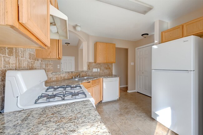 Building Photo - 18814 Bonners Park Cir