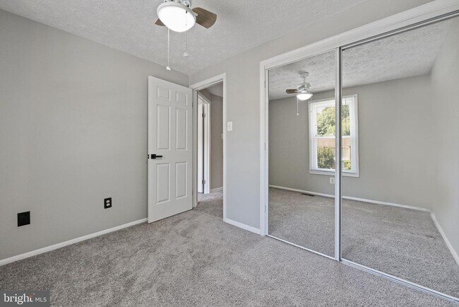 Building Photo - 7406 Golden Horseshoe Ct