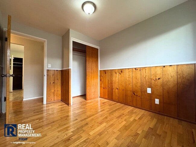 Building Photo - Charming 3 Bedroom Rambler in North Tacoma!