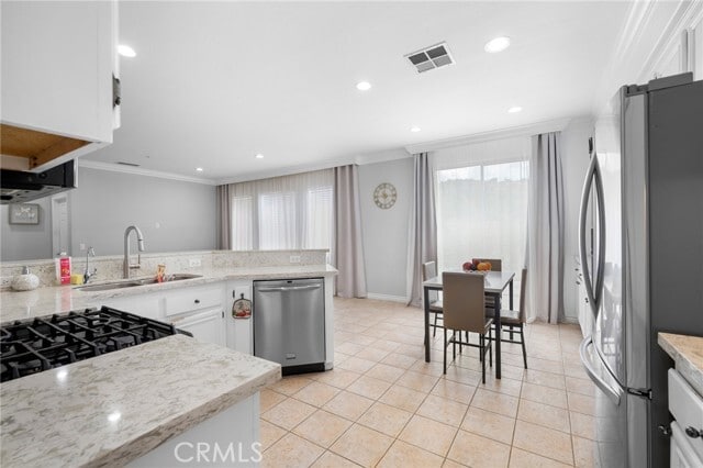 Building Photo - 12134 Vía Santa Marta