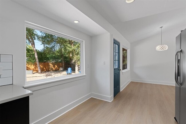 Building Photo - 4807 Aberdeen Dr