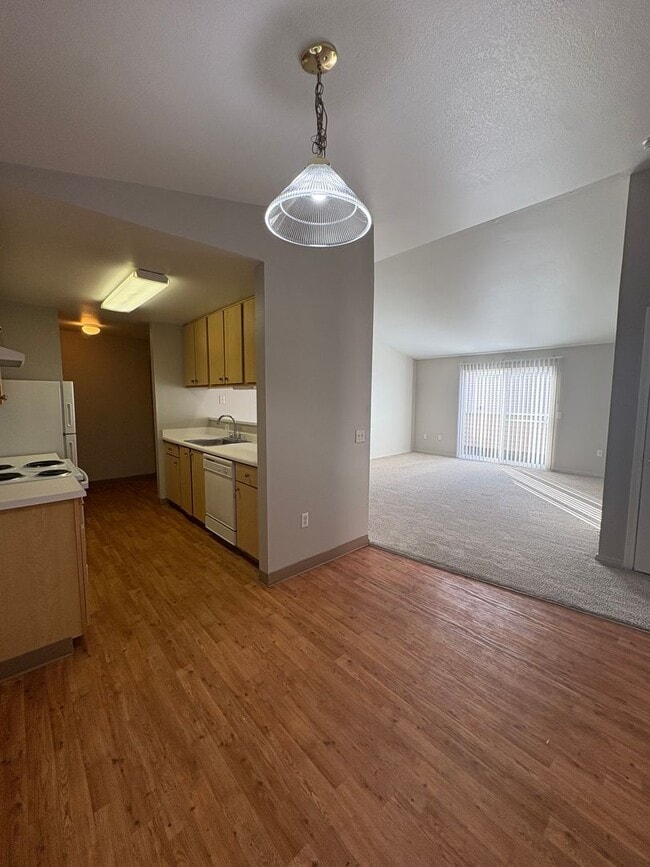 Building Photo - Apply by August 7th to receive FREE rent for the rest of August!