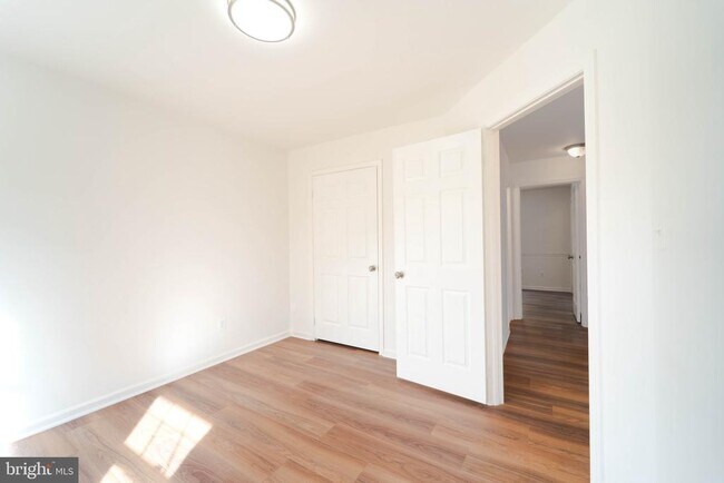 Building Photo - 3244 Titanic Dr