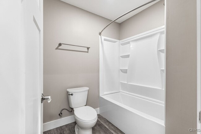 Building Photo - 6475 Collamer Rd