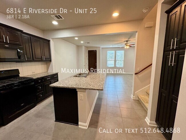 Building Photo - 6814 E Riverside Dr