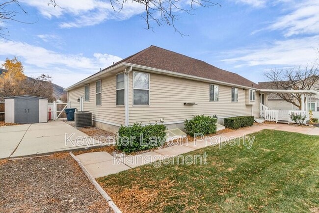 Building Photo - 2339 Lindsay Wood Ln