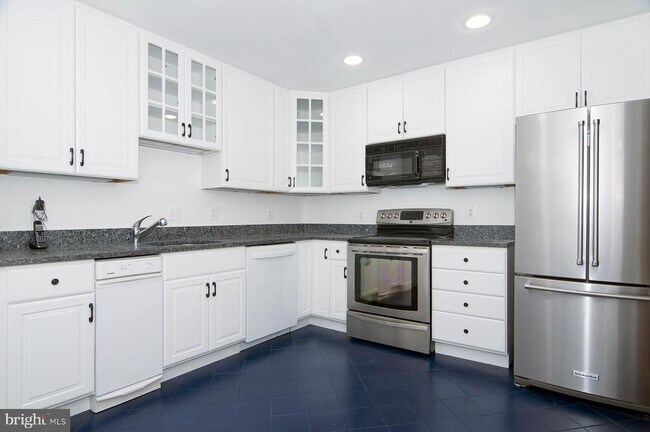 Building Photo - 11400 Dorchester Ln