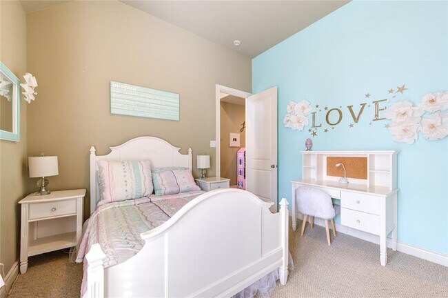 Building Photo - 1110 Sherwood Trail