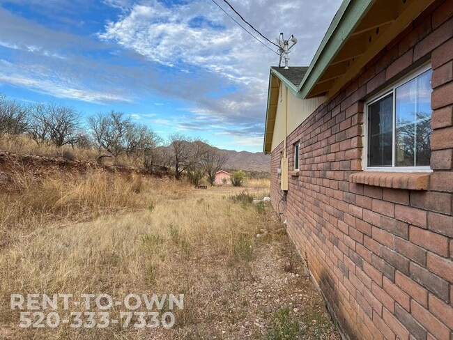 Building Photo - 1173 Calle Chaparral