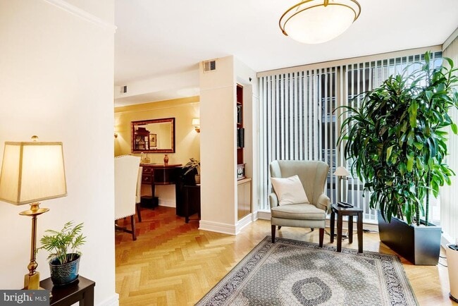 Building Photo - 1155 23rd St NW