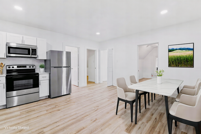Primary Photo - Cozy 3-bedroom, 1.5 -bath apartment