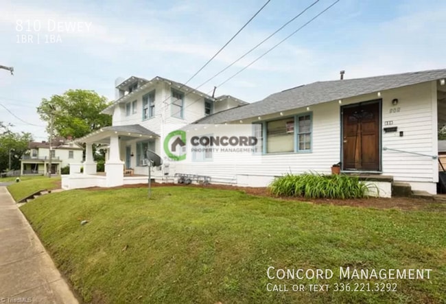 Building Photo - 810 Dewey-