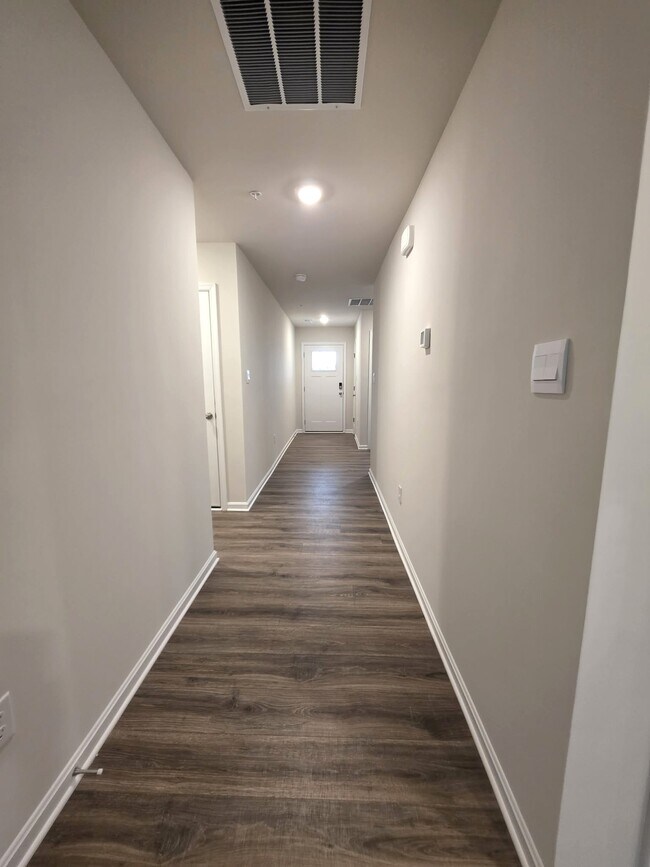 Building Photo - 1105 Albritton Ln