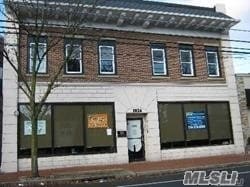 Primary Photo - 1024 Broadway