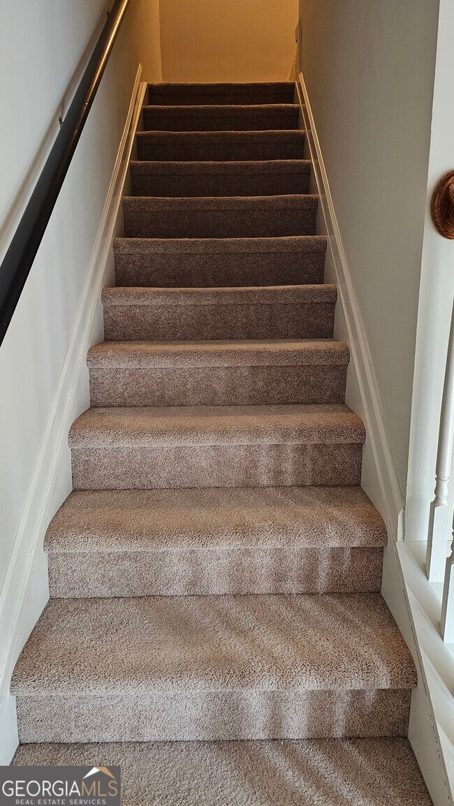 Building Photo - 1999 Hailston Dr NW