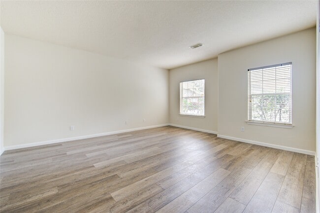 Building Photo - 800 Mulligan Ct