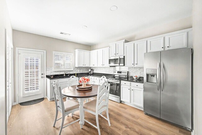 Building Photo - 3BR/2BA Home in Franklin