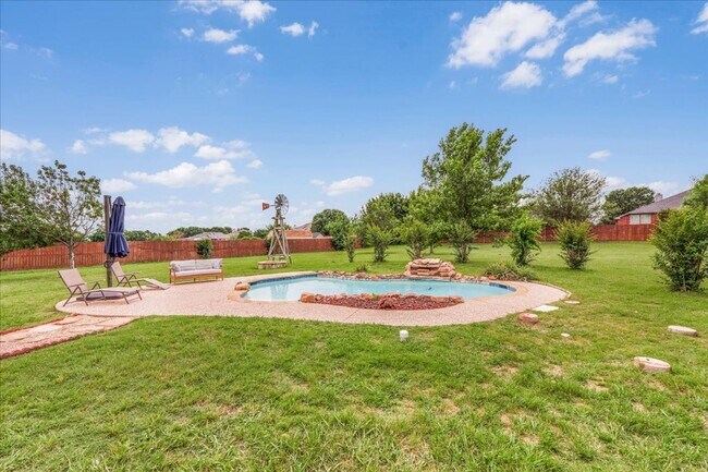 Building Photo - Luxury Lease on 1+ Acre with Saltwater Pool & Workshop in Ponder ISD!