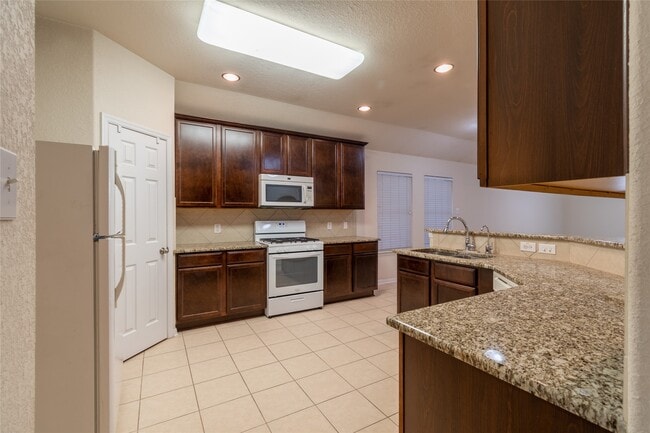 Building Photo - 10159 Twila Springs Ct