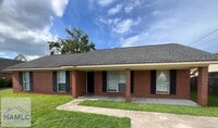 Building Photo - 1750 Latham Ct