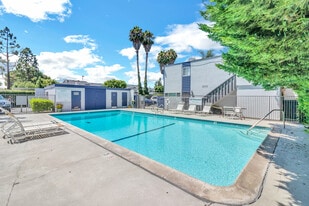 Building Photo - 2621 Harbor Blvd.