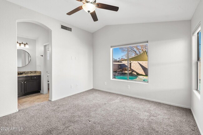 Building Photo - 1638 E Barbarita Ave