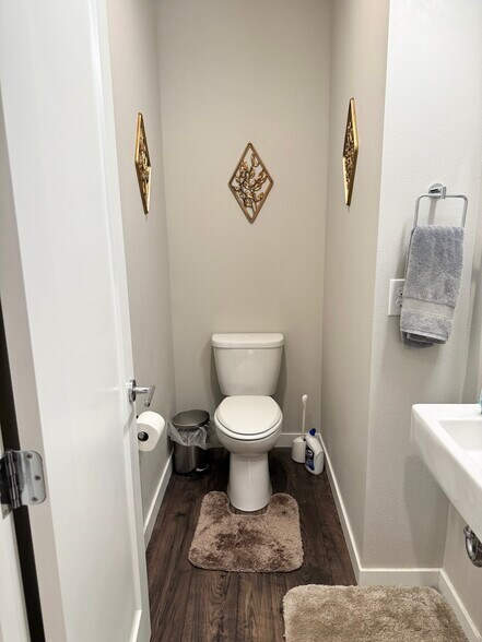 Bathroom 3.5 - 1590 139th Ln NE