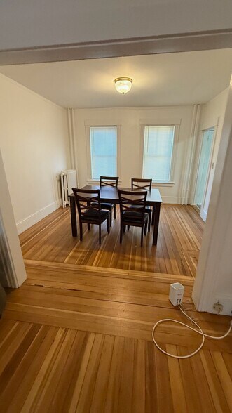 Building Photo - 15 Kilburn Ct