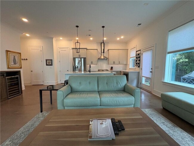 Building Photo - 2523 Oakbourne Ln
