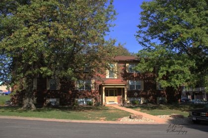 Primary Photo - Landshire Apartments