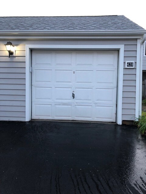 Building Photo - 428 Thoreau Rd