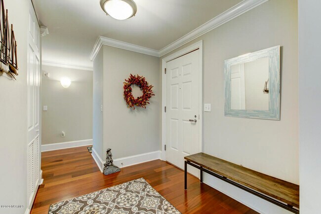 Building Photo - 510 Glenwood Ave