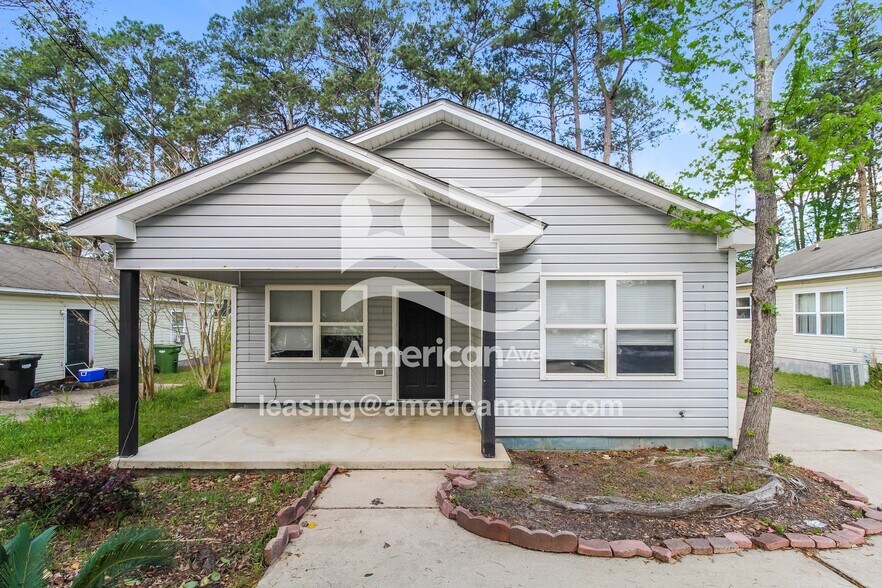 Primary Photo - 611 Brown Ave