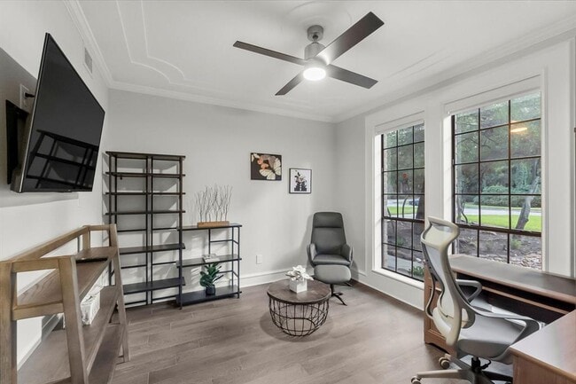 Building Photo - 122 E Placid Hill Cir
