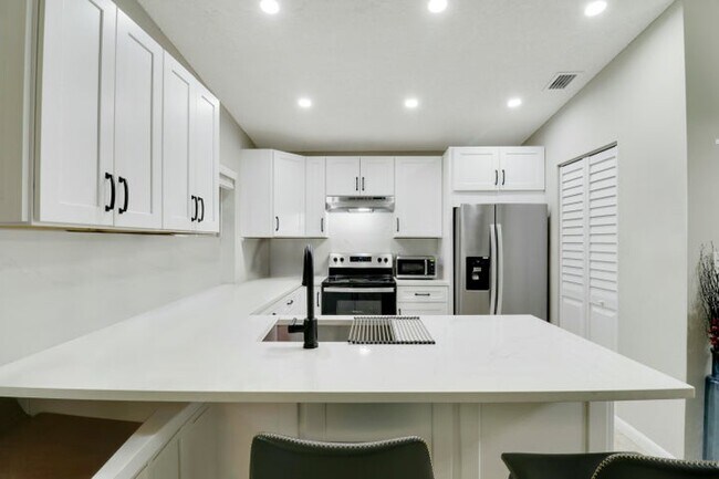 Building Photo - 22274 Misty Woods Way