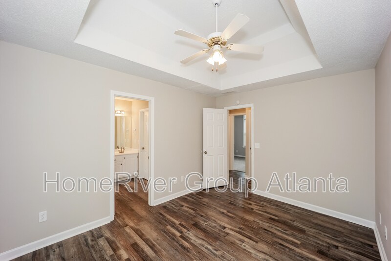 Building Photo - 4050 Robin Cir