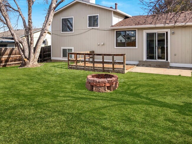 Building Photo - 2639 S Dillon St