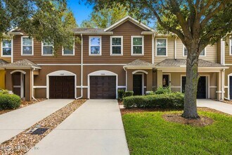 Building Photo - 13305 Solar Dr